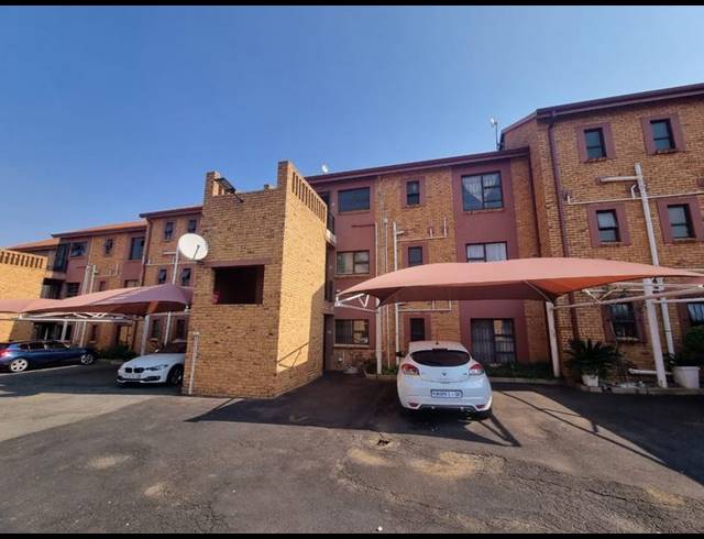 2 BEDROOM TOWNHOUSE FOR SALE IN BRACKENDOWNS